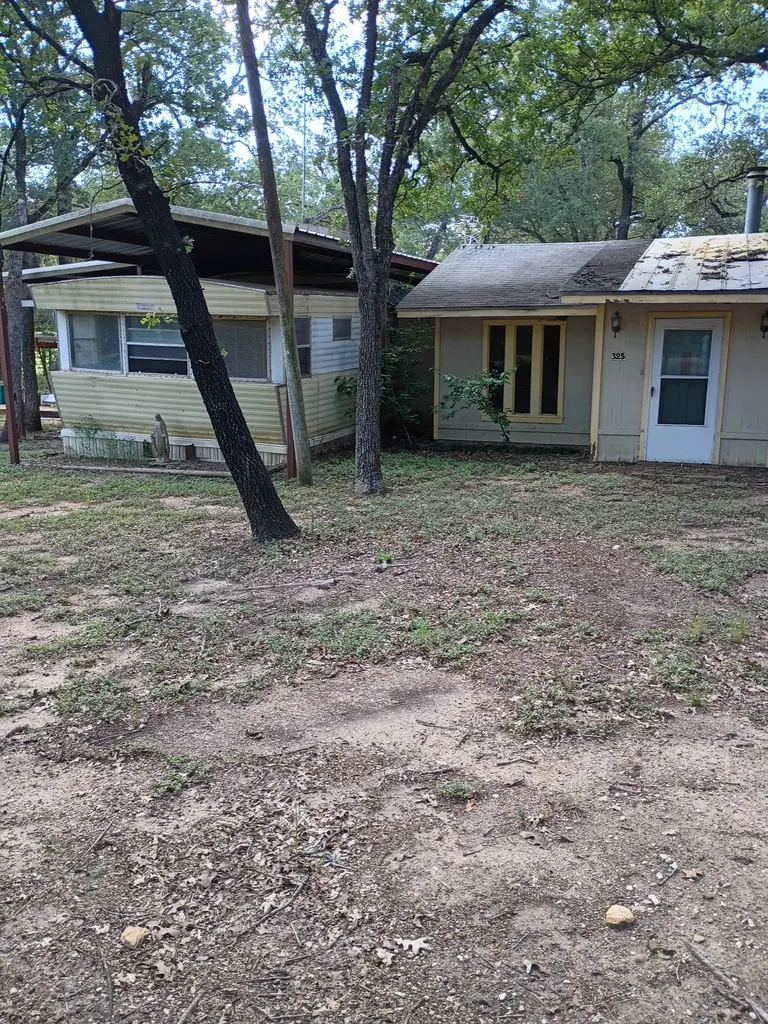 325 Oakgrove Circle Elm Mott TX 76640