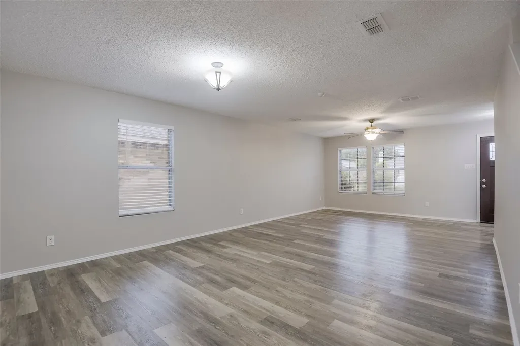 5525 Ventura Street Fort Worth TX 76244