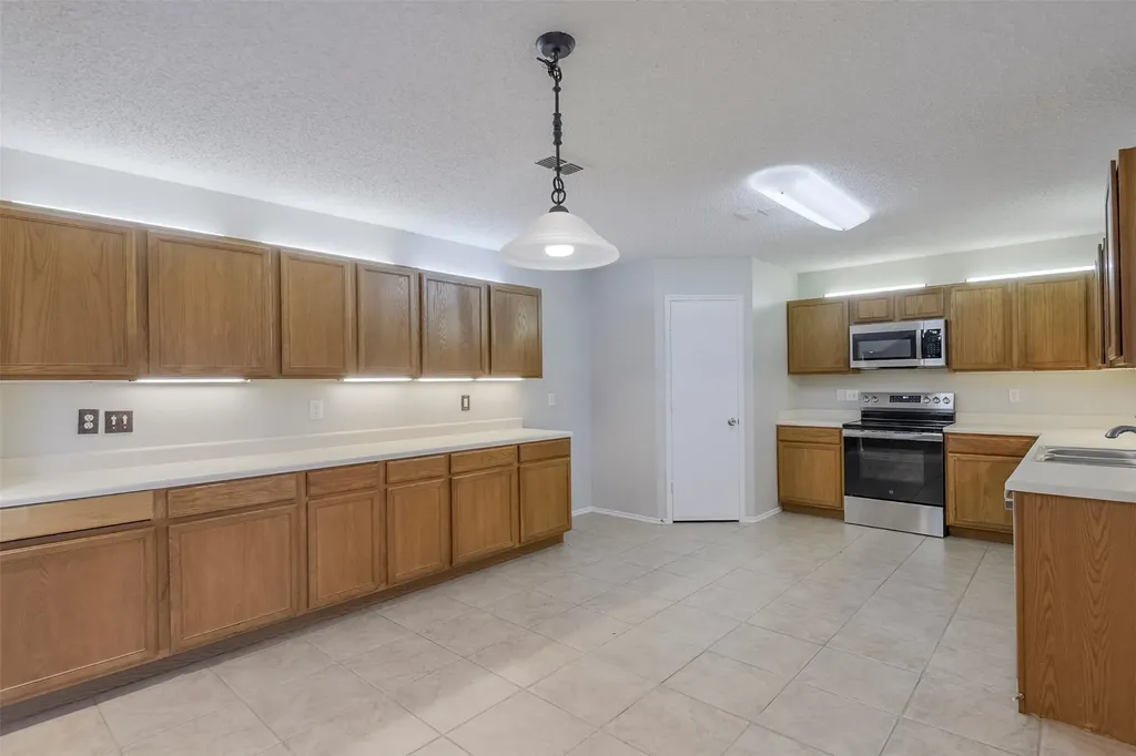 5525 Ventura Street Fort Worth TX 76244