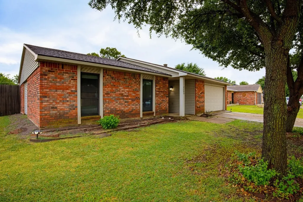7200 Chapman Drive North Richland Hills TX 76182