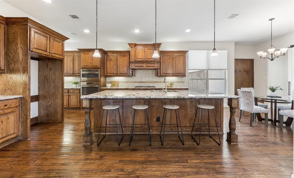4664 Maverick Way Carrollton TX 75010