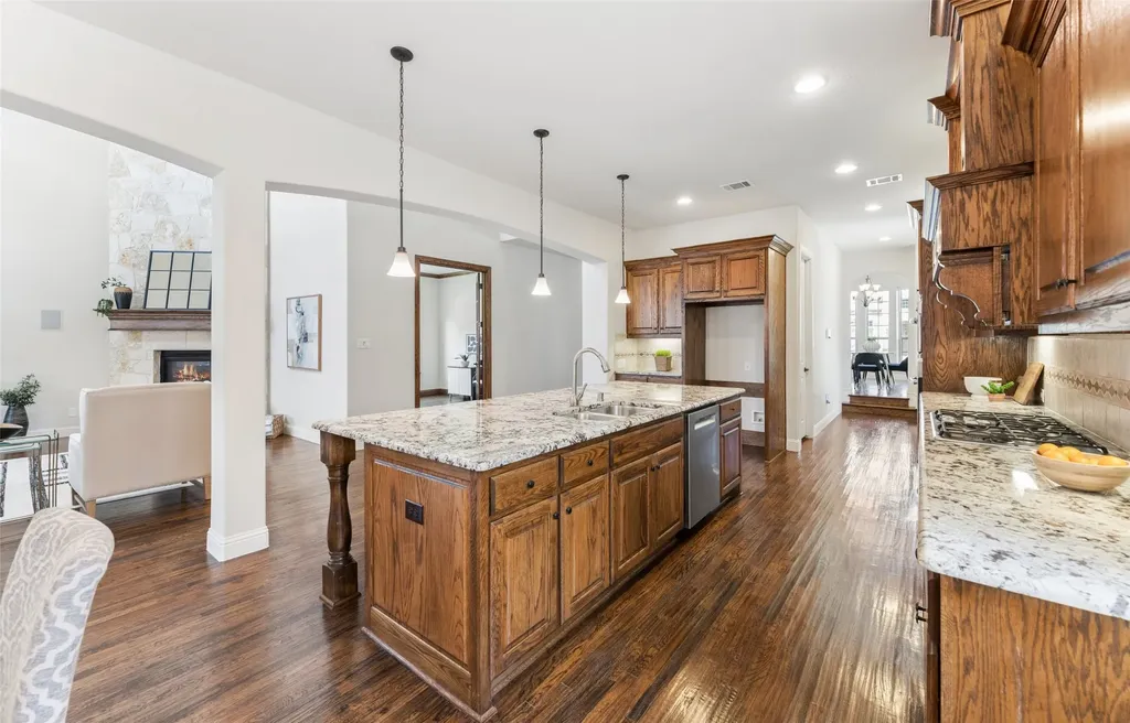 4664 Maverick Way Carrollton TX 75010