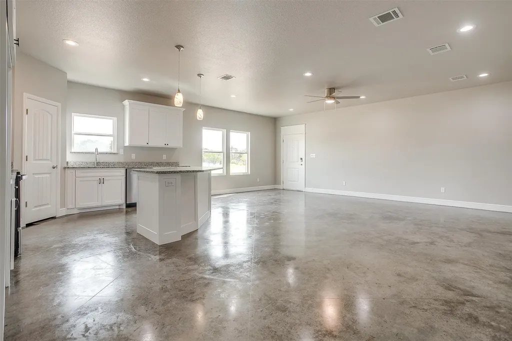 10A Frost Lane Mineral Wells TX 76067