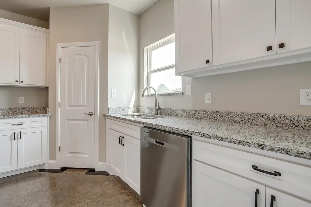 10A Frost Lane Mineral Wells TX 76067