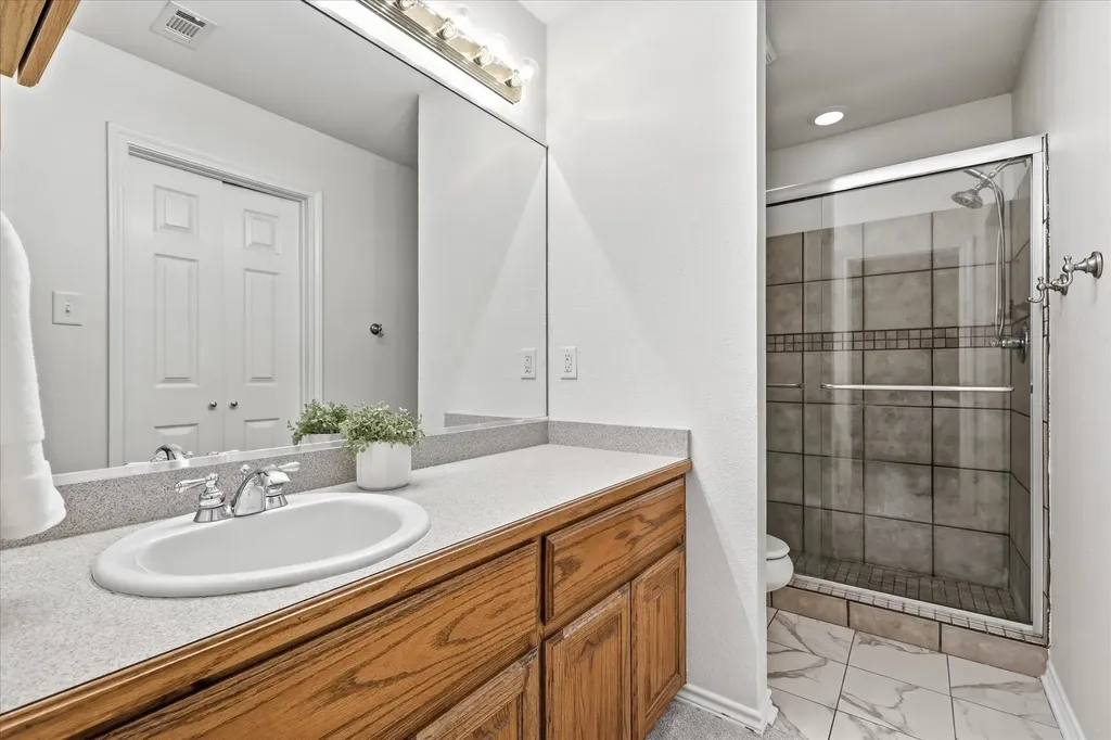 306 Oak Drive Argyle TX 76226