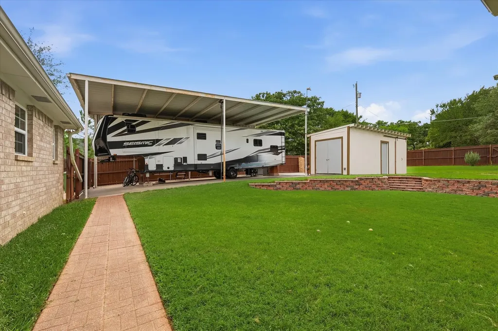 306 Oak Drive Argyle TX 76226