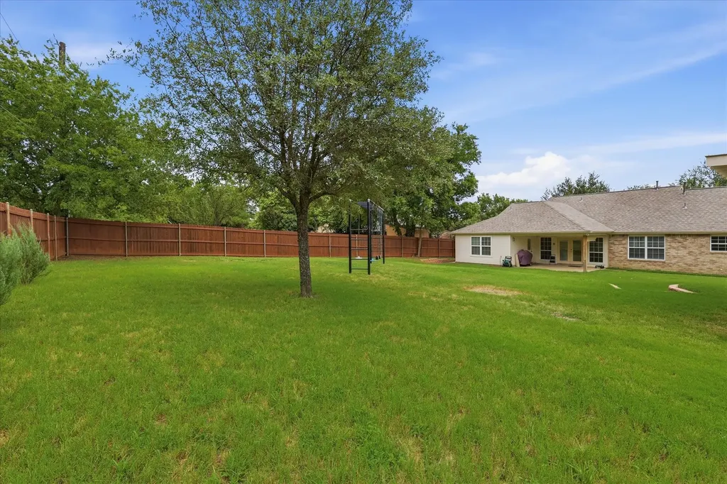306 Oak Drive Argyle TX 76226