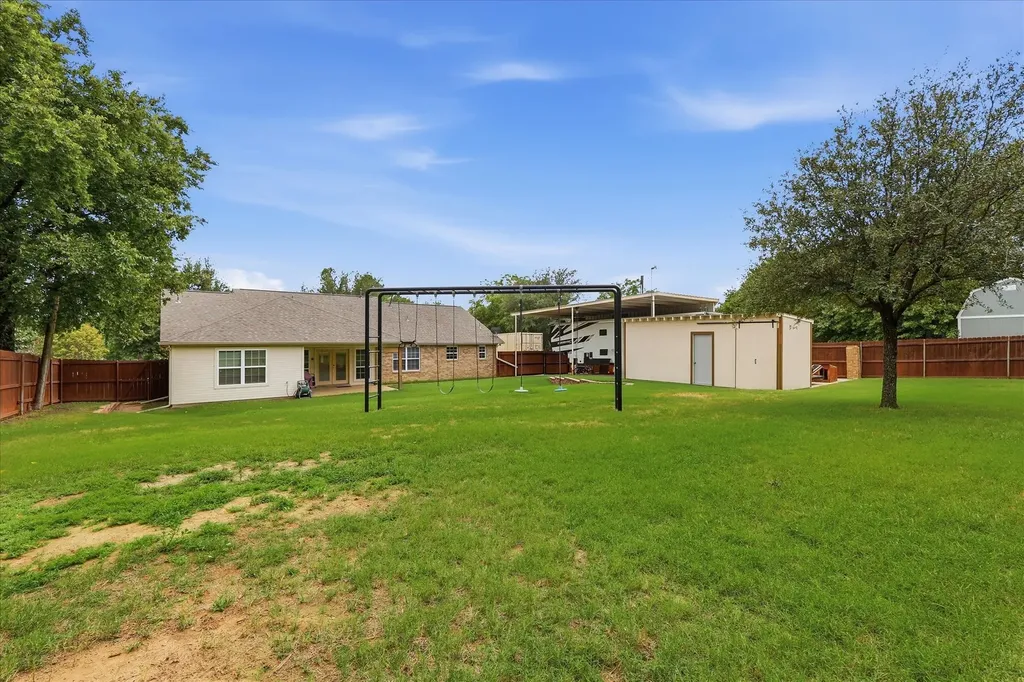 306 Oak Drive Argyle TX 76226