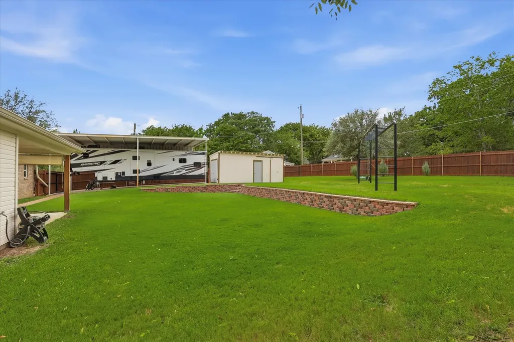 306 Oak Drive Argyle TX 76226