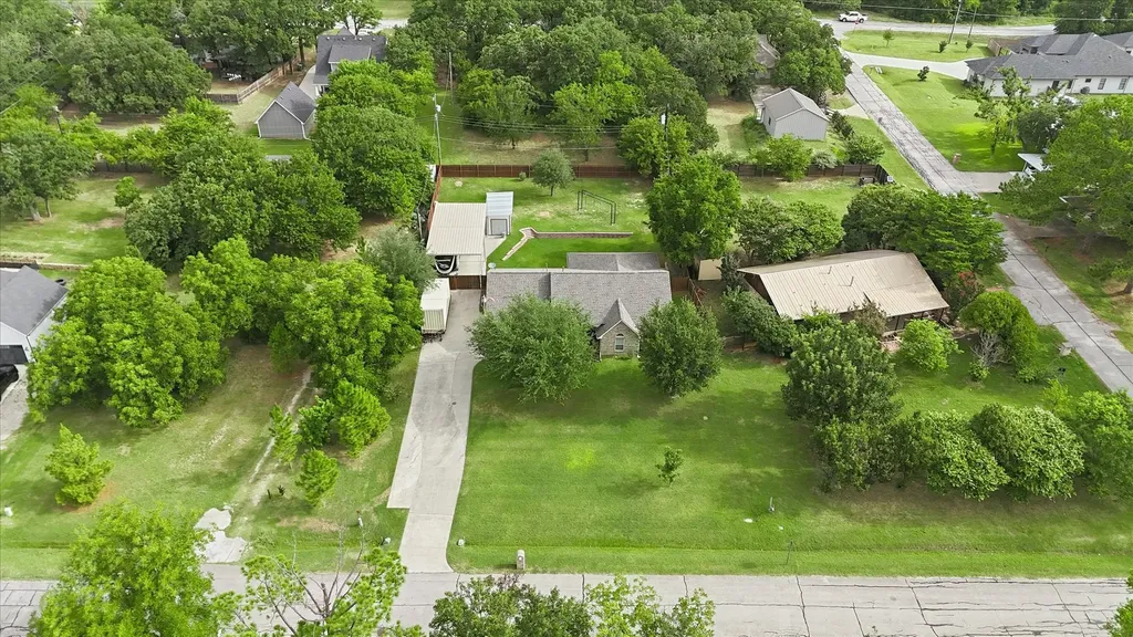 306 Oak Drive Argyle TX 76226