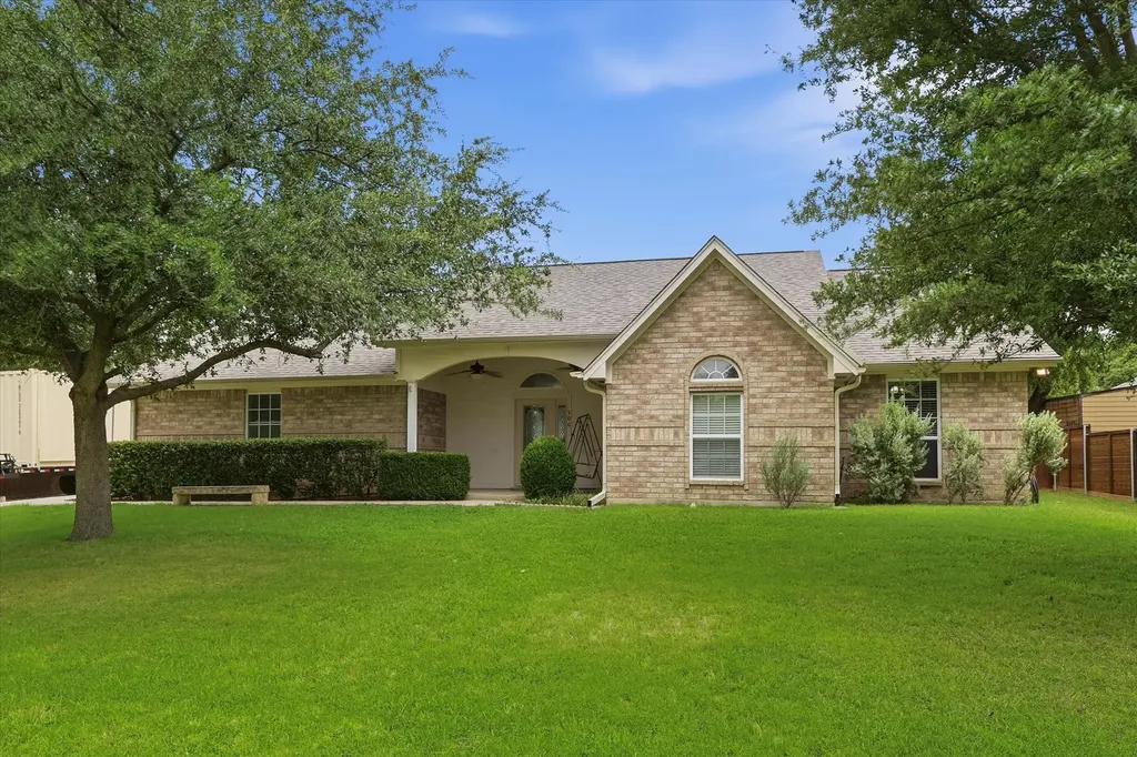 306 Oak Drive Argyle TX 76226