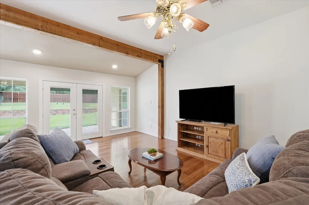 306 Oak Drive Argyle TX 76226