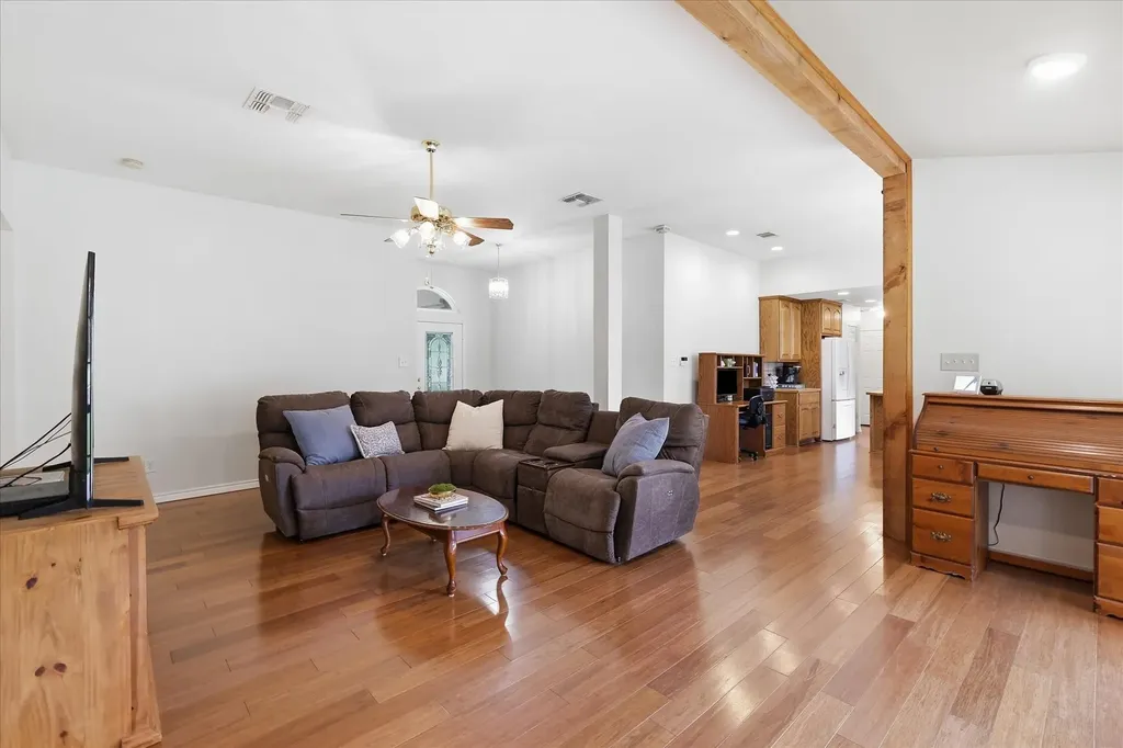 306 Oak Drive Argyle TX 76226