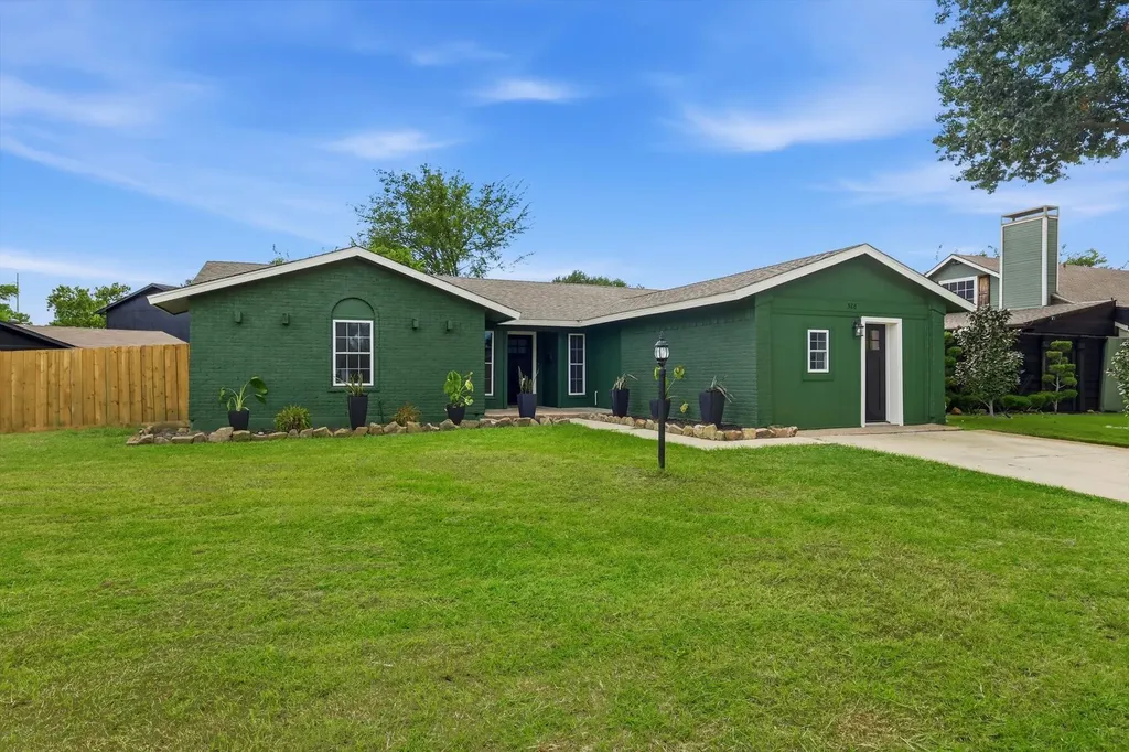 526 Village Drive Lewisville TX 75067