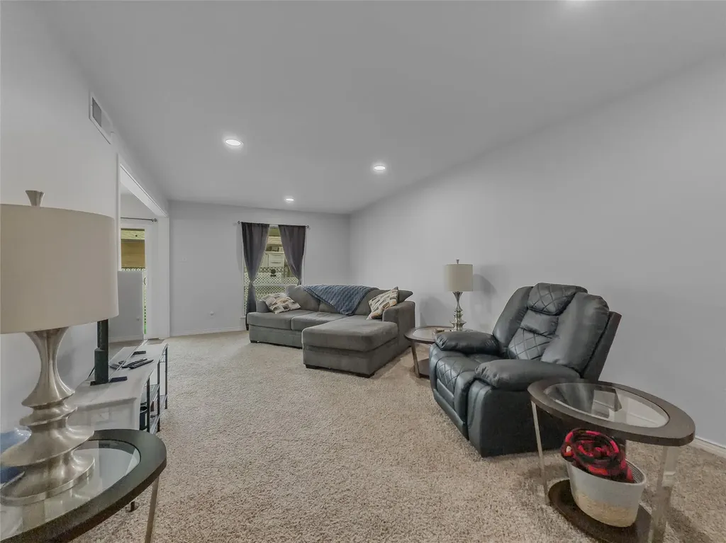 15922 Club Crest Drive Dallas TX 75248