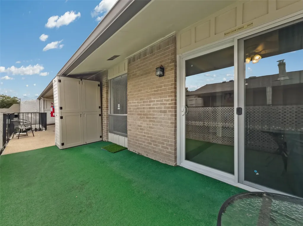 15922 Club Crest Drive Dallas TX 75248