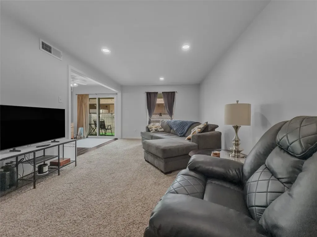 15922 Club Crest Drive Dallas TX 75248
