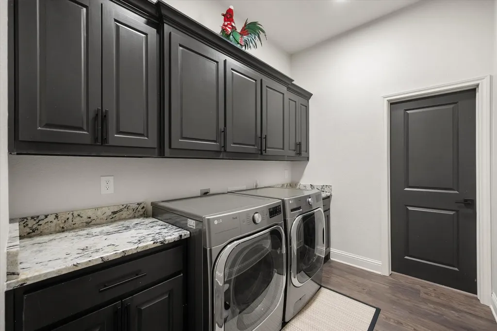 170 Grays Creek Circle Ennis TX 75119
