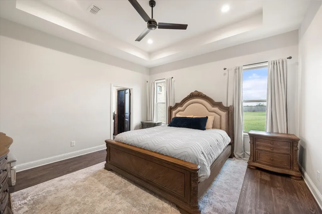 170 Grays Creek Circle Ennis TX 75119