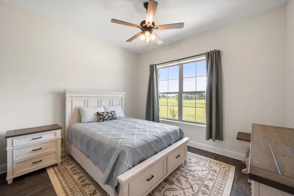 170 Grays Creek Circle Ennis TX 75119