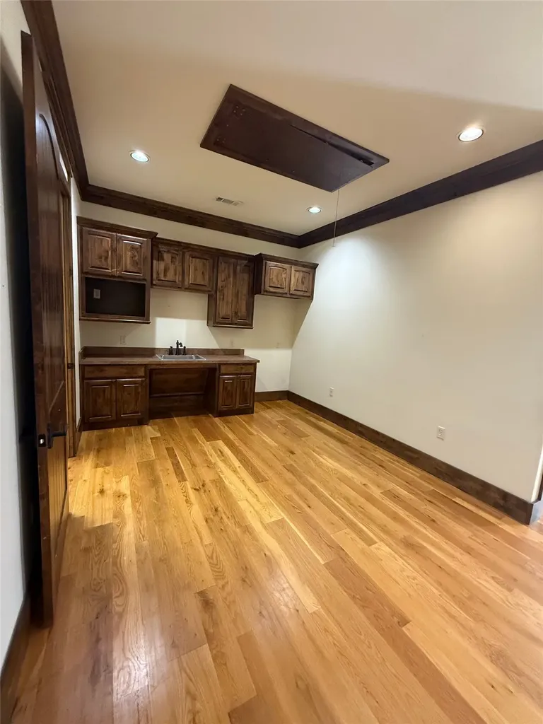 875 N Main Street Mansfield TX 76051