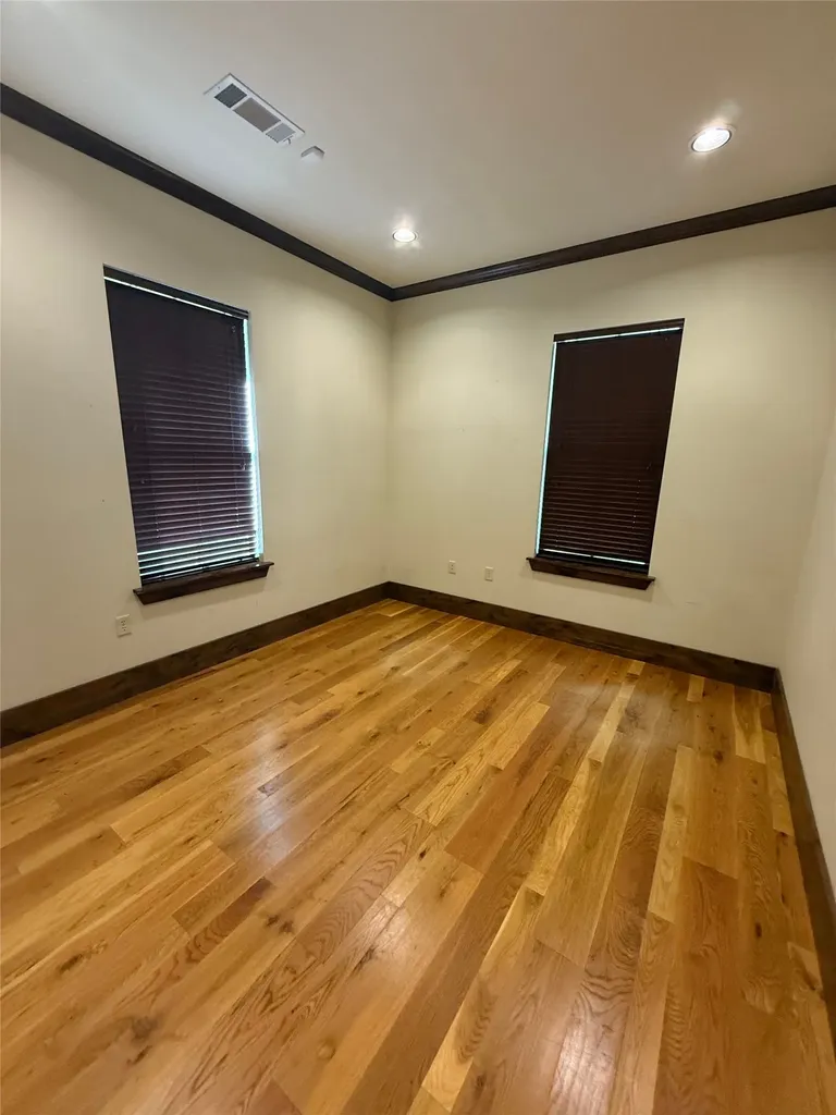 875 N Main Street Mansfield TX 76051