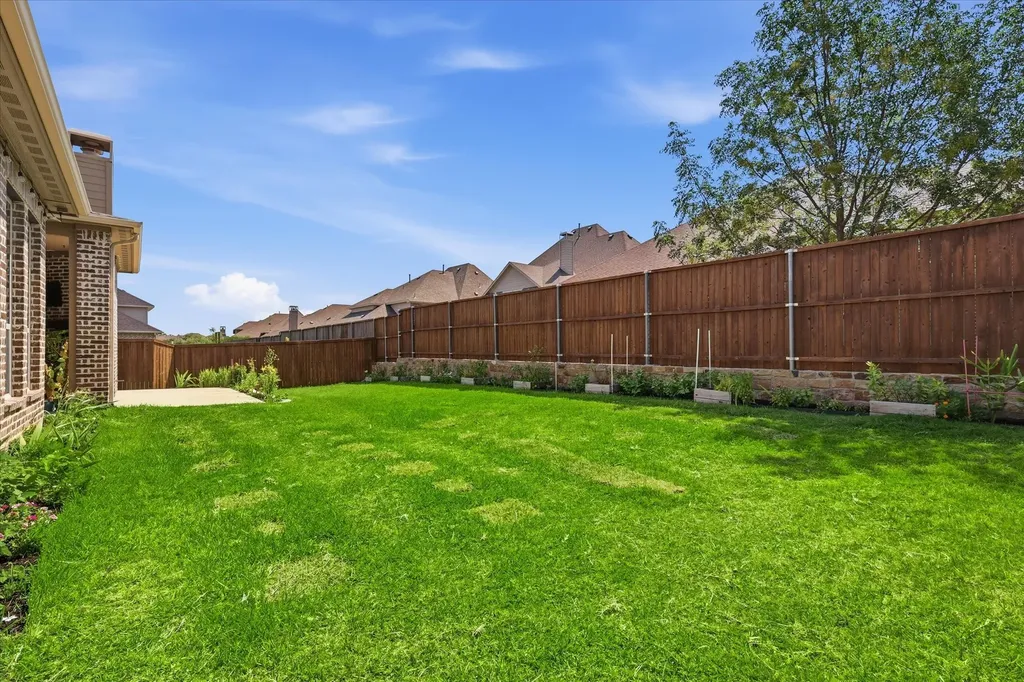 4604 Pony Avenue Carrollton TX 75010