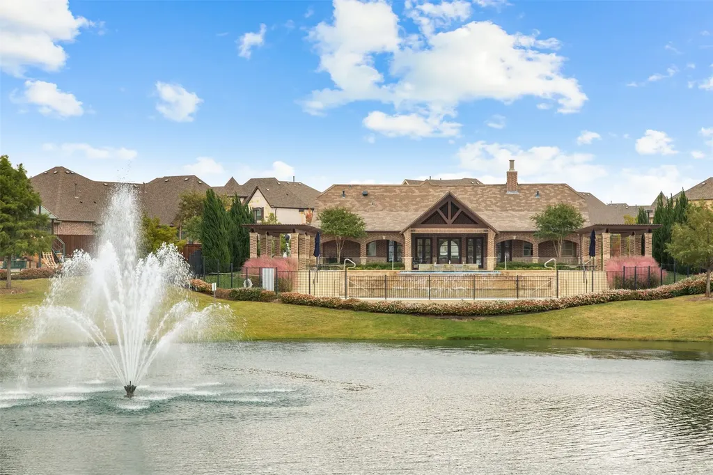 4604 Pony Avenue Carrollton TX 75010