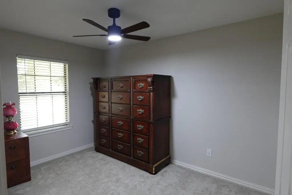 1414 W Torrey Street Granbury TX 76048