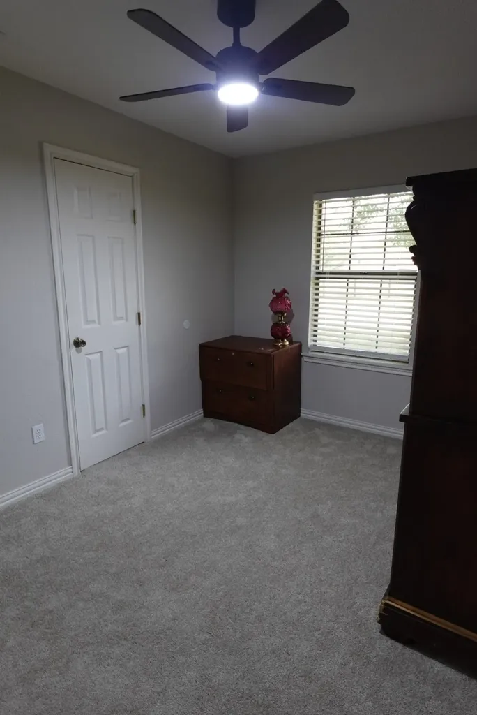 1414 W Torrey Street Granbury TX 76048