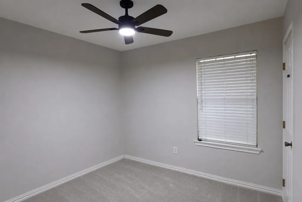 1414 W Torrey Street Granbury TX 76048
