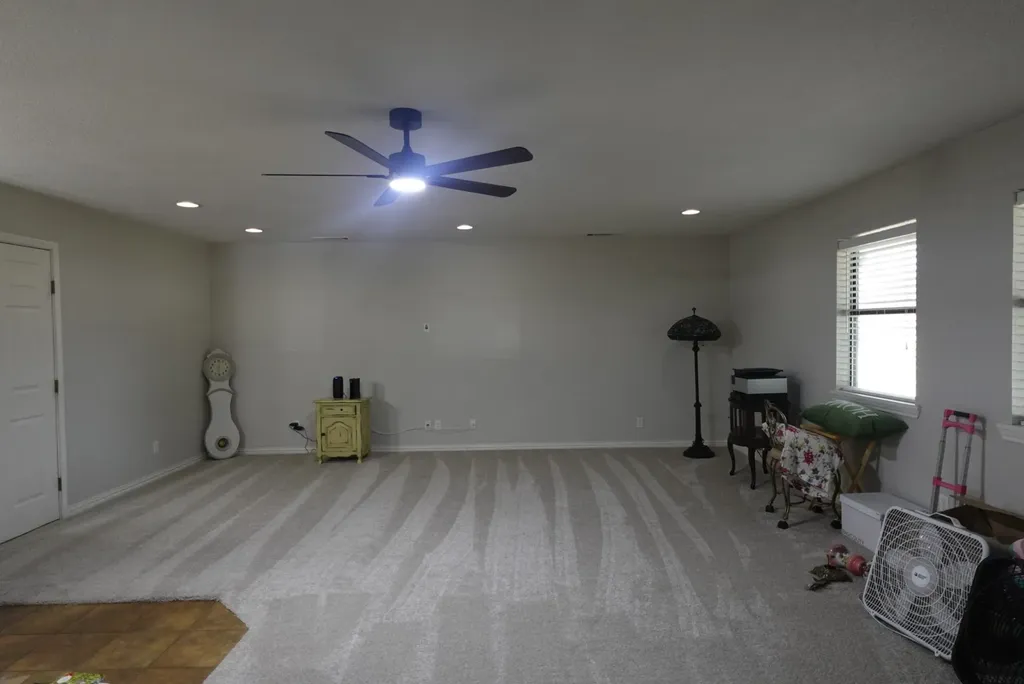 1414 W Torrey Street Granbury TX 76048