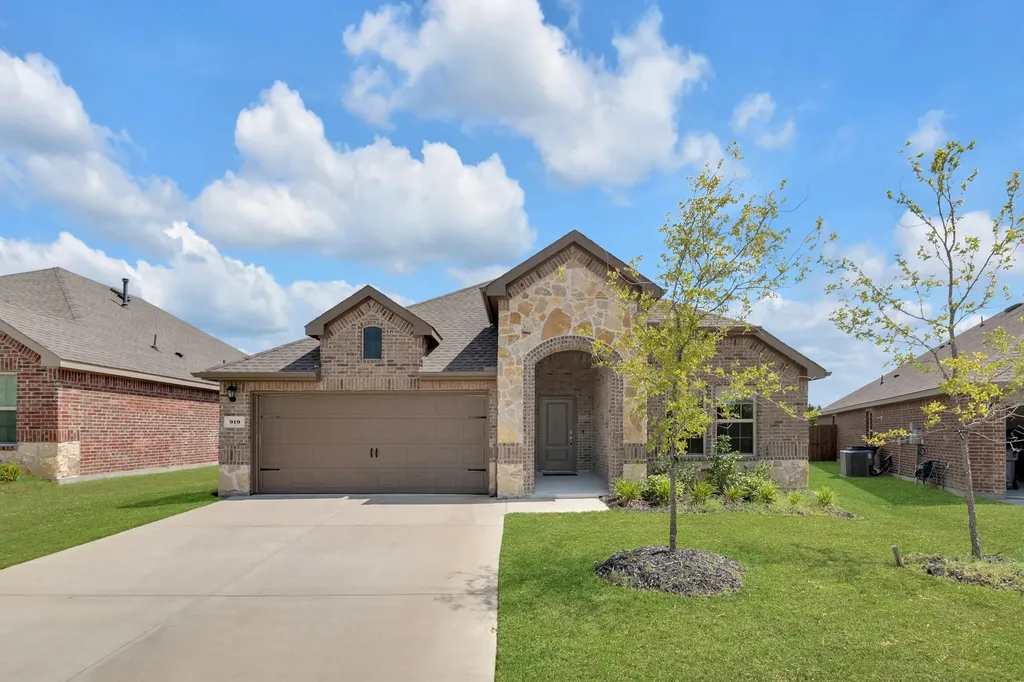 919 Gentle Rain Drive Princeton TX 75407