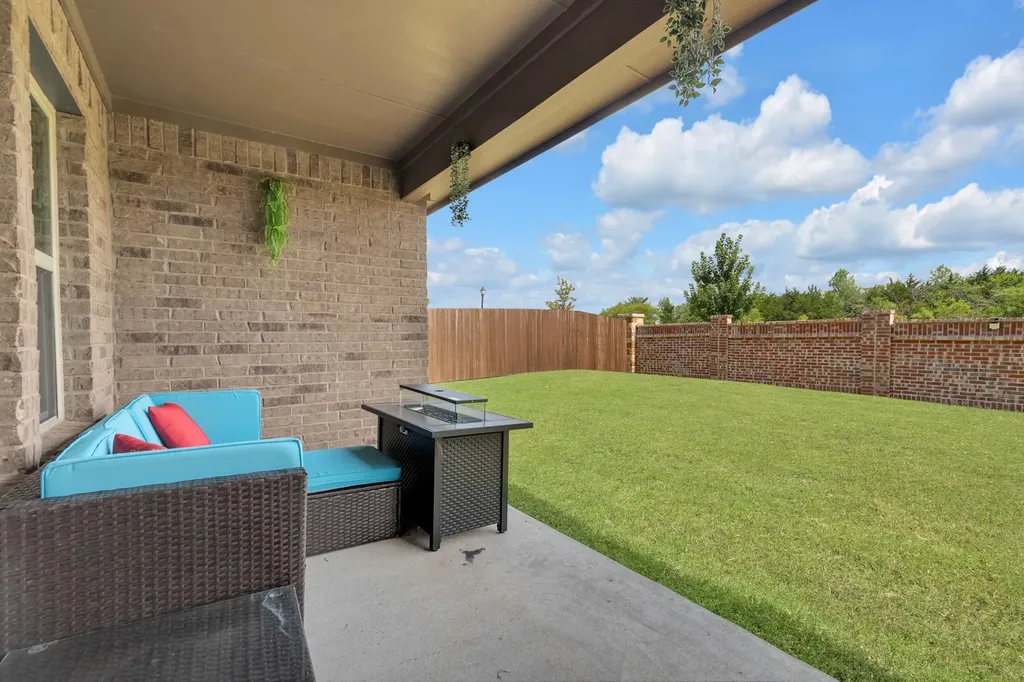 919 Gentle Rain Drive Princeton TX 75407