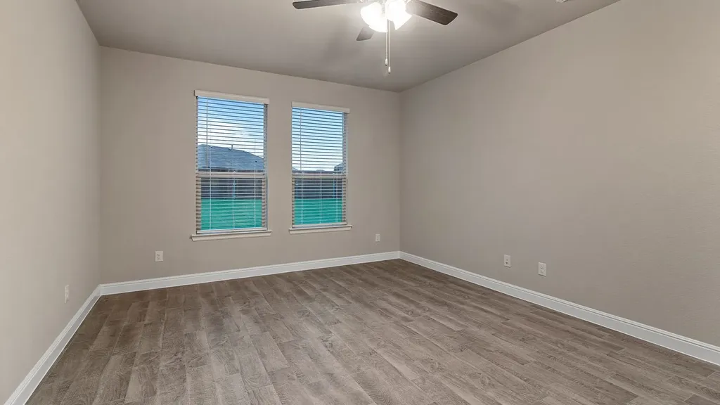 1449 Canterbury Trail Desoto TX 75115