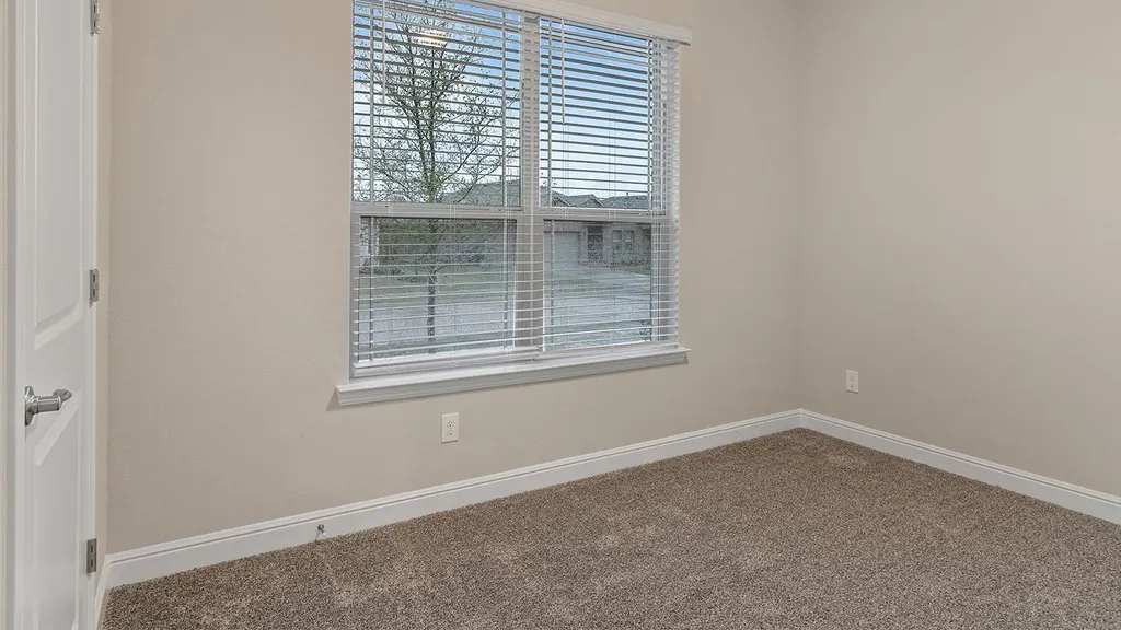1449 Canterbury Trail Desoto TX 75115