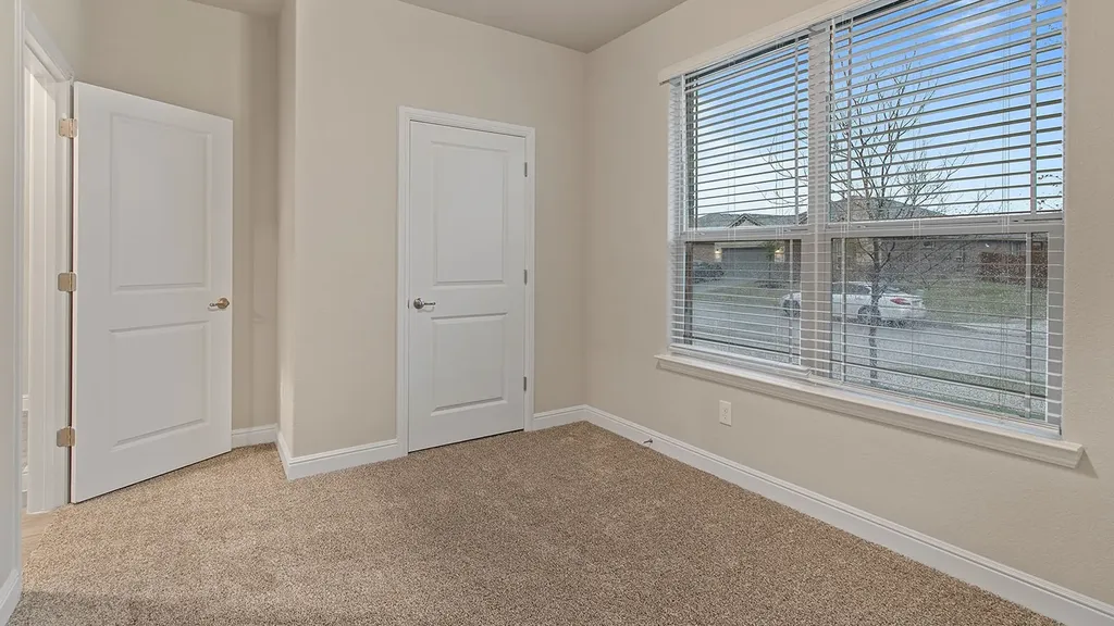 1449 Canterbury Trail Desoto TX 75115