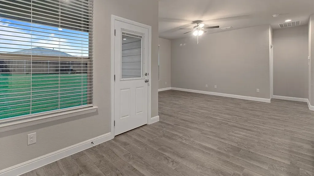 1449 Canterbury Trail Desoto TX 75115