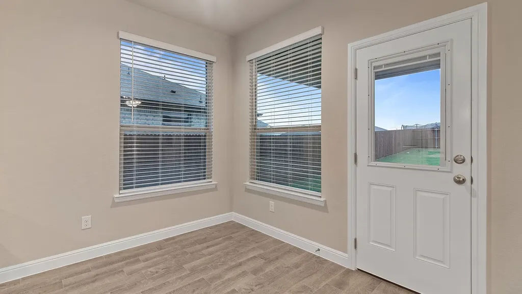 1449 Canterbury Trail Desoto TX 75115