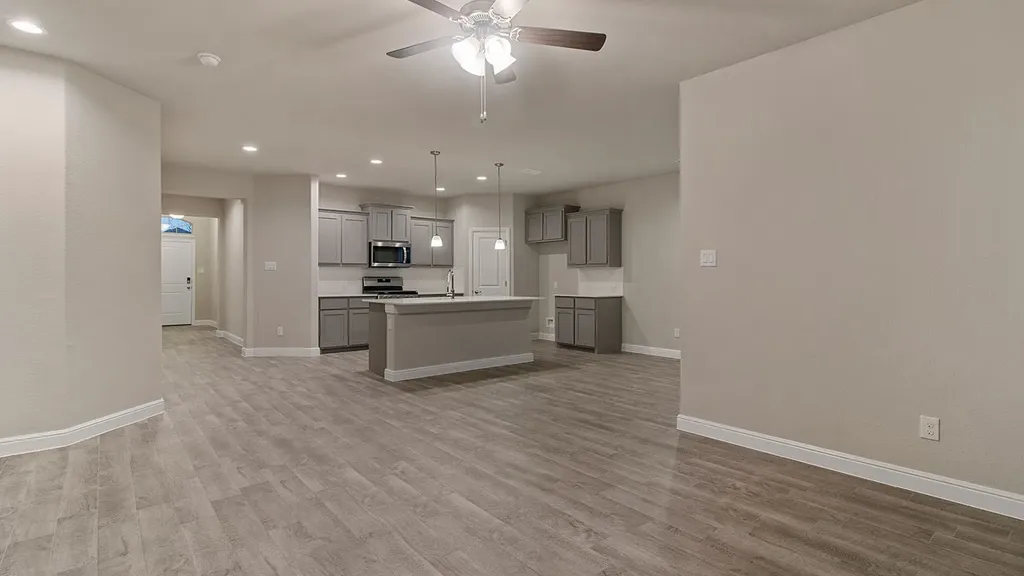 1449 Canterbury Trail Desoto TX 75115