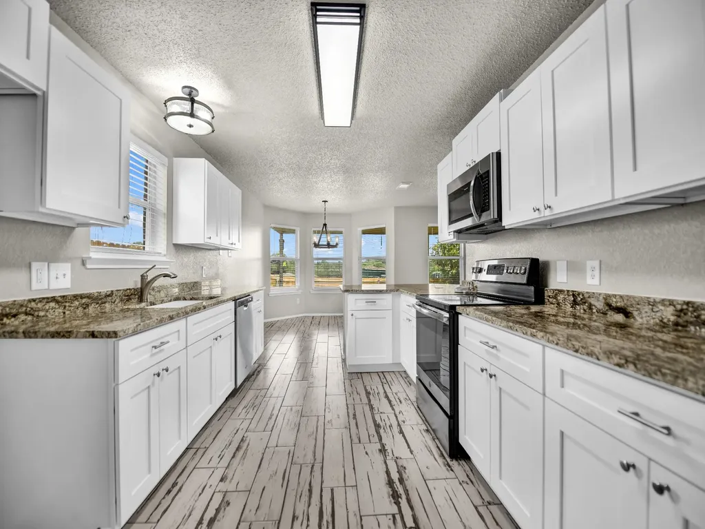 617 Oak View Court Azle TX 76020