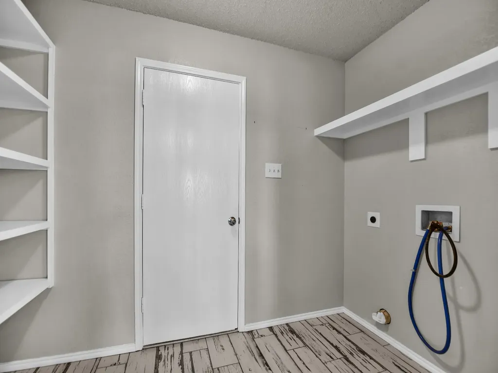 617 Oak View Court Azle TX 76020