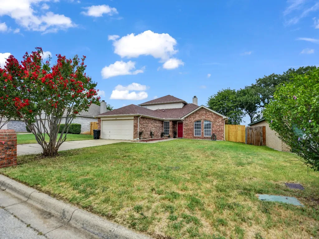 617 Oak View Court Azle TX 76020