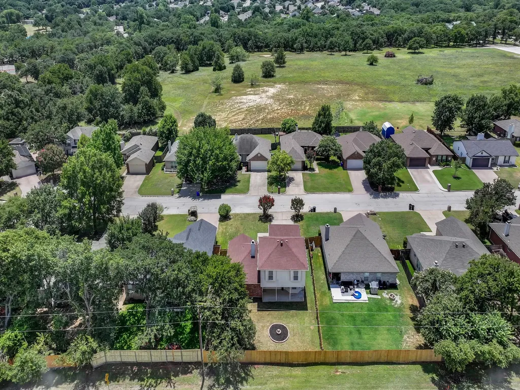 617 Oak View Court Azle TX 76020