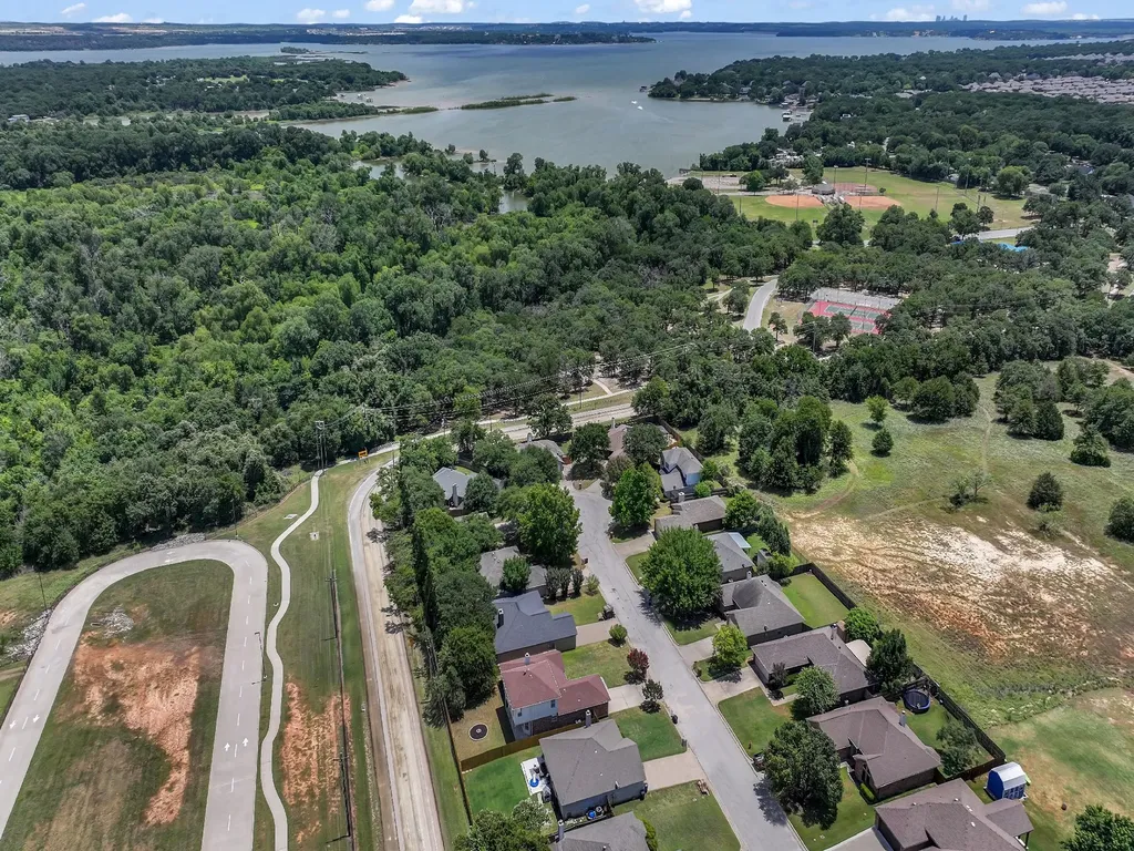 617 Oak View Court Azle TX 76020