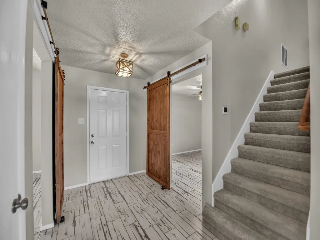 617 Oak View Court Azle TX 76020