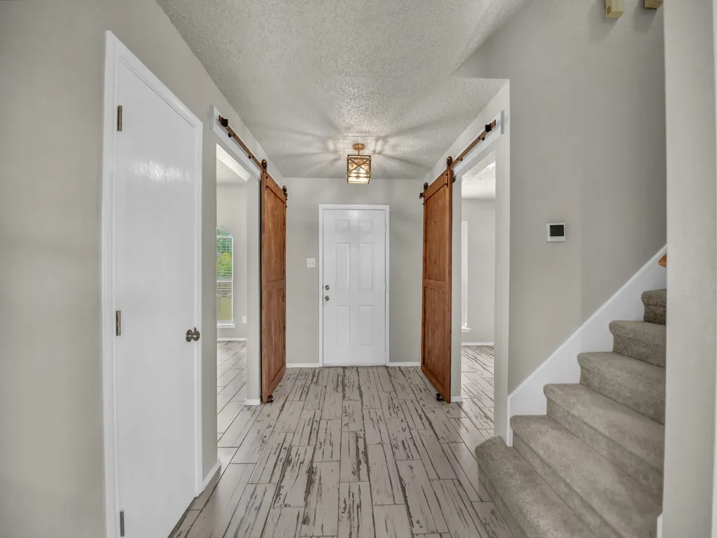 617 Oak View Court Azle TX 76020