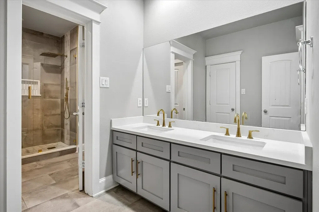 1600 Abrams Road Dallas TX 75214