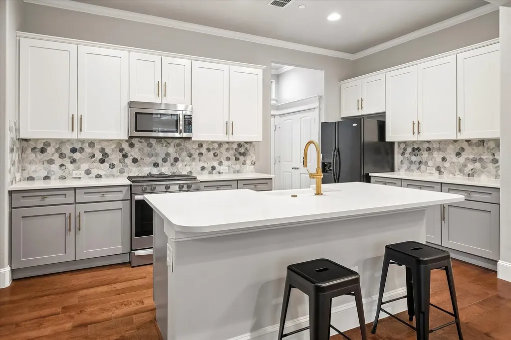 1600 Abrams Road Dallas TX 75214