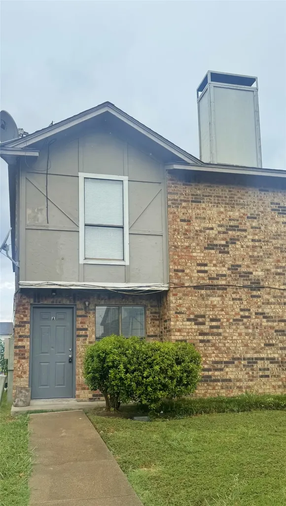 2817 Wimbledon Court Garland TX 75041